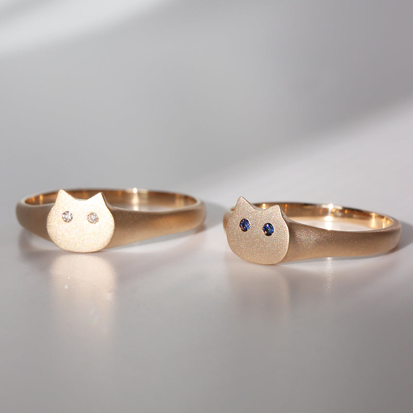 NEKO SIGNET RING