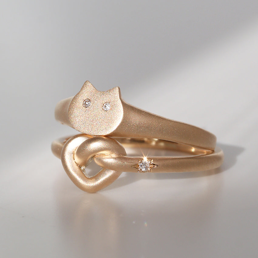 NEKO SIGNET RING